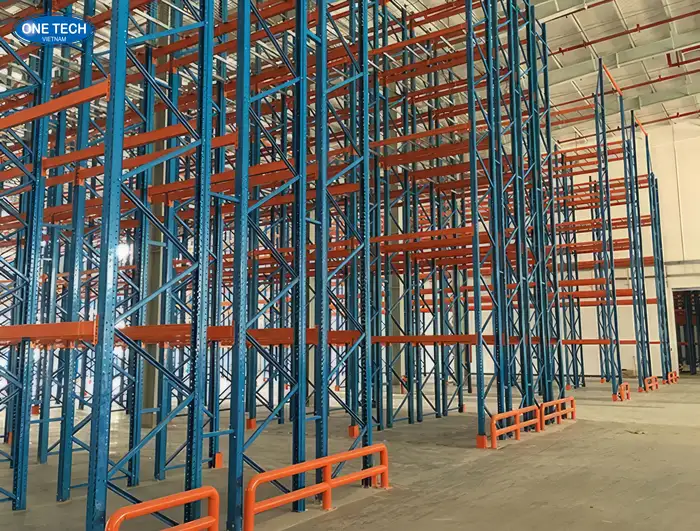 Cấu tạo hệ thống kệ Double Deep cho kho logistics