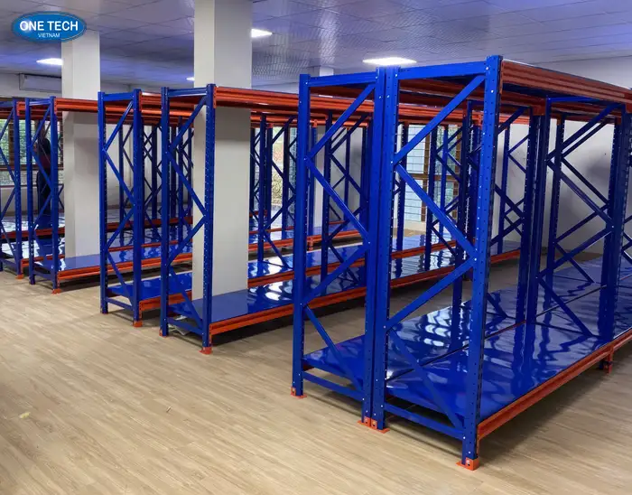 Kệ trung tải – phù hợp hàng thùng, linh kiện, vật tư nhẹ Kệ trung tải – phù hợp hàng thùng, linh kiện, vật tư nhẹ