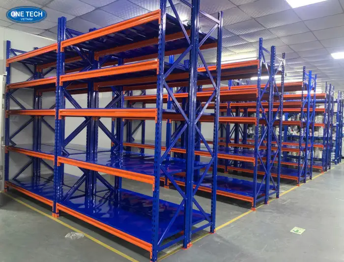 Kệ trung tải cho kho xưởng 200m2