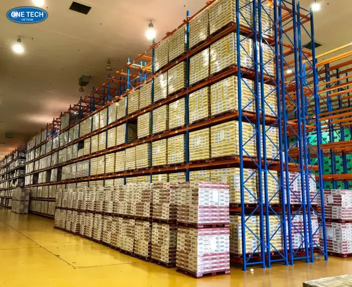 Kệ Double Deep cho kho vật liệu xây dựng là gì?