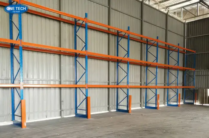 Tại sao nên chọn kệ Selective cho kho hàng tạp hóa?