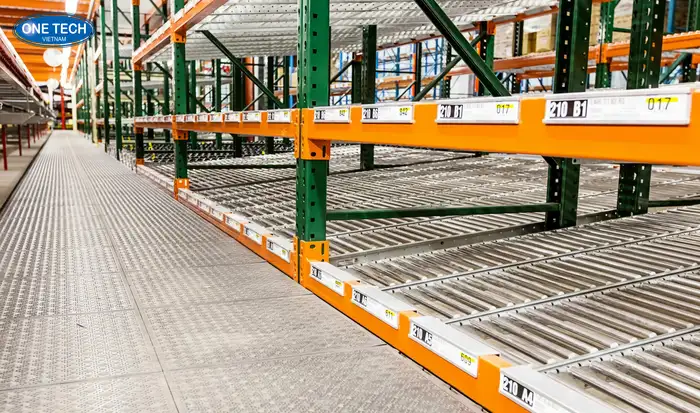 Đặc điểm của kệ tự động Carton Flow