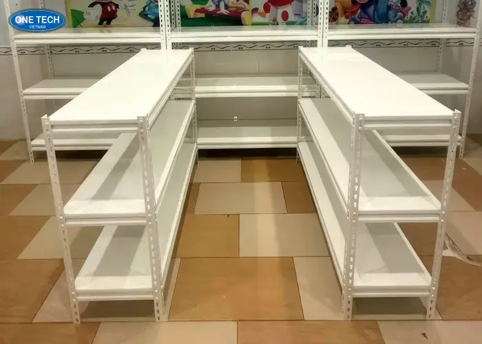 Kệ kho hạng nhẹ 3 tầng