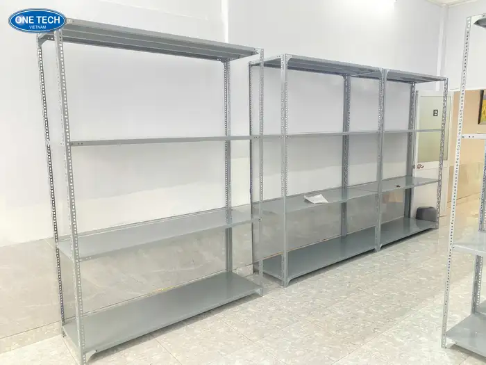 Kệ kho 4 tầng hạng nhẹ