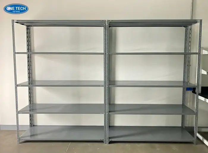 Kệ kho trung tải OT – Đơn vị sản xuất, báo giá sắt V lỗ bao nhiêu 1 mét uy tín
