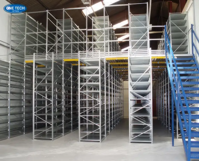 Kệ sàn Mezzanine thanh lý – Mở rộng không gian theo chiều cao