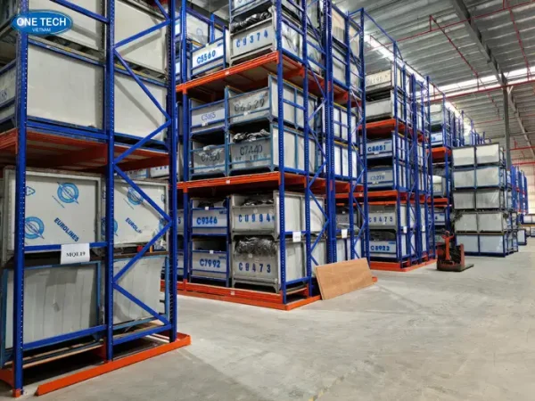 Kệ rack là gì? Vai trò và cách lựa chọn kệ rack cho kho hàng