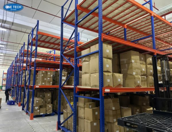 Lắp đặt kệ hạng nặng 3 chân trụ cho Công ty TNHH Kỹ thuật hoạt hình First Union Việt Nam-2