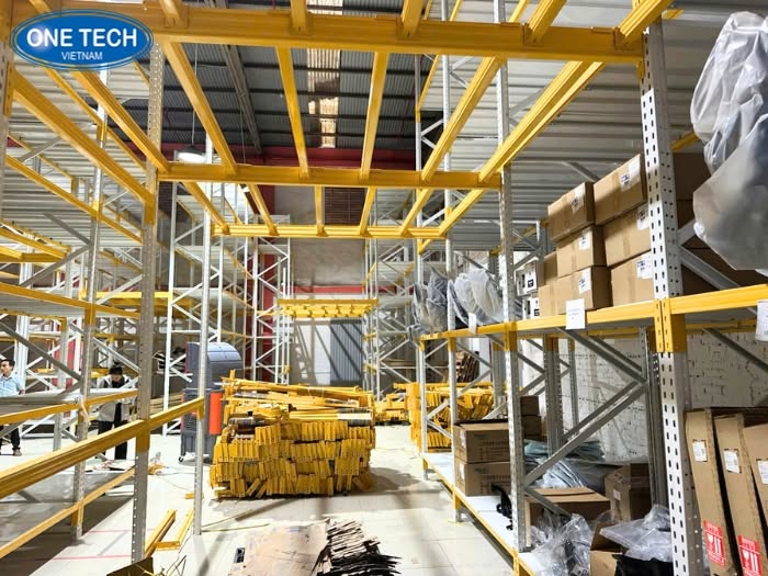 lap-dat-ke-kho-hang-cho-cty-dvu-o-to-carpla-1500m²-11