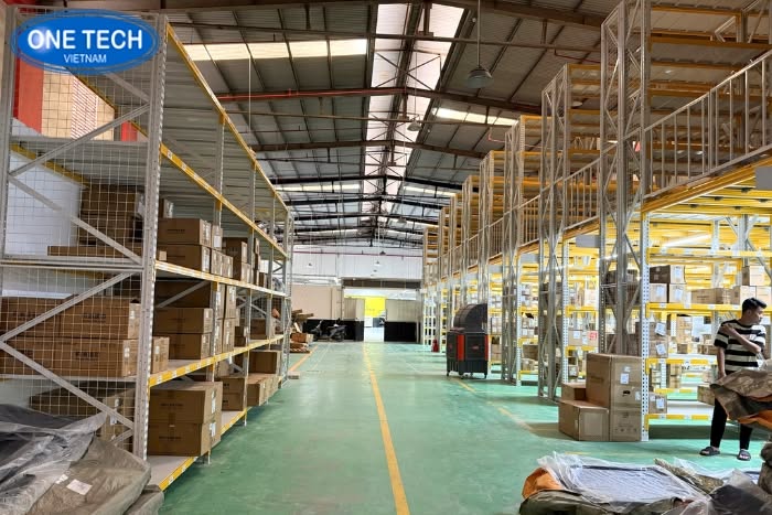lap-dat-ke-kho-hang-cho-cty-dvu-o-to-carpla-1500m²-2