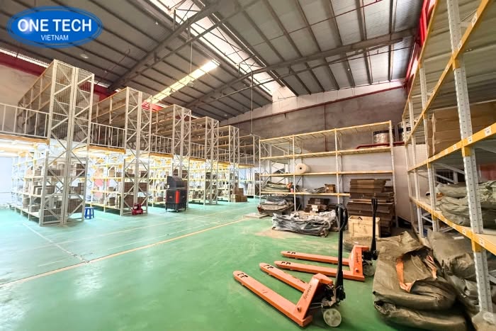 lap-dat-ke-kho-hang-cho-cty-dvu-o-to-carpla-1500m²-4