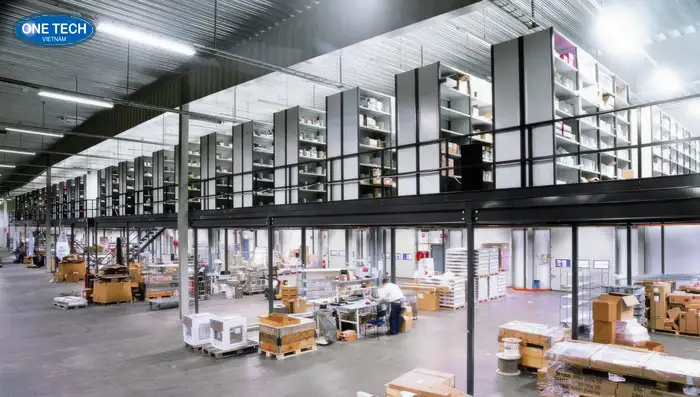 Kệ sàn Mezzanine phục vụ khu vực làm việc kết hợp lưu trữ